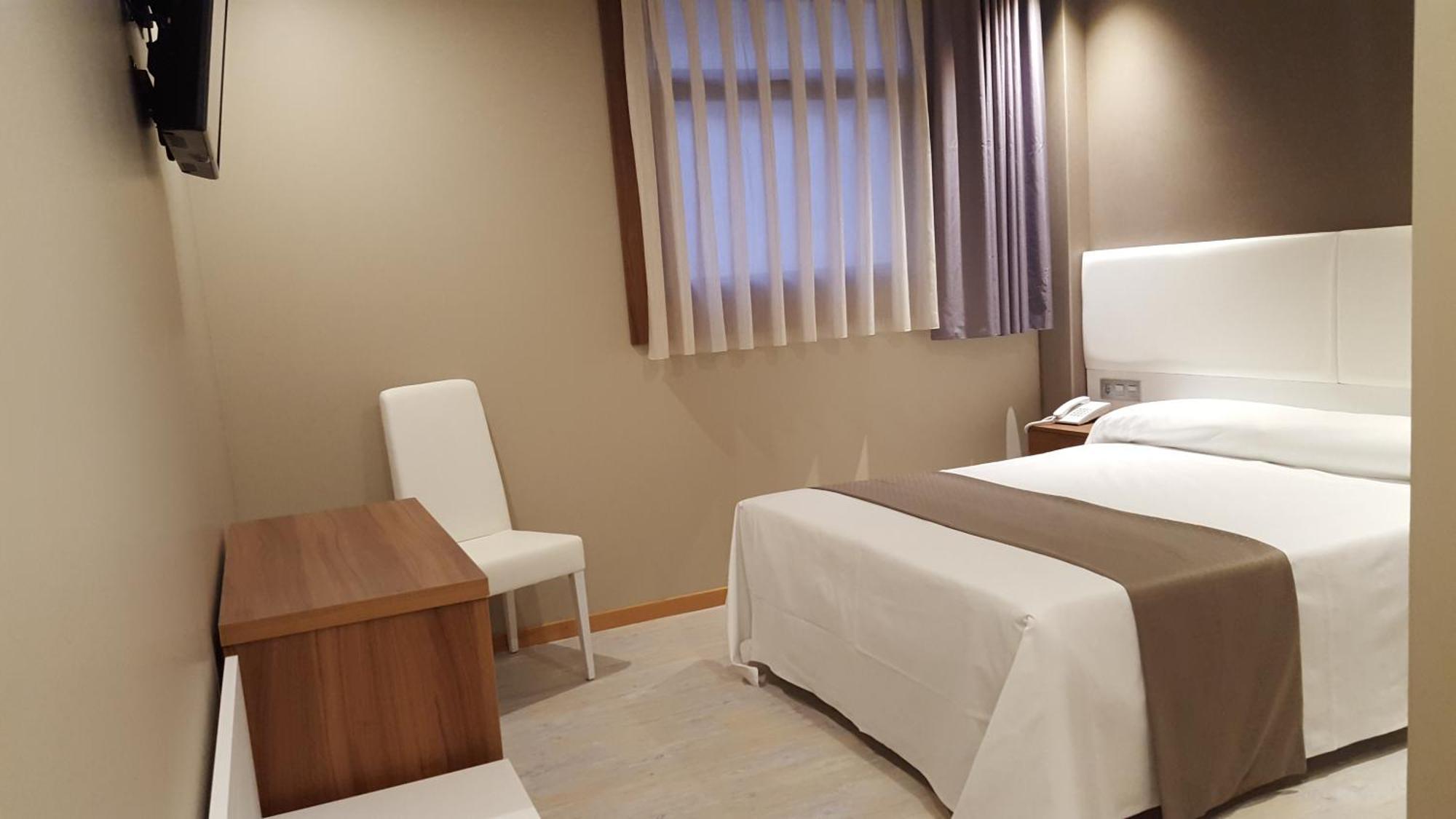 גיחון Hotel La Posada De Roces מראה חיצוני תמונה