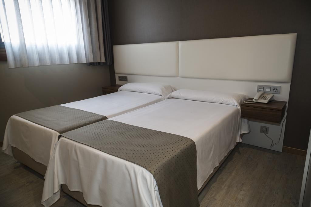 גיחון Hotel La Posada De Roces מראה חיצוני תמונה