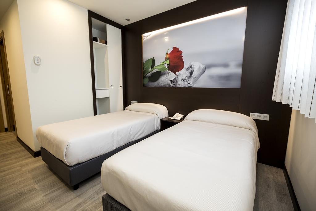 גיחון Hotel La Posada De Roces מראה חיצוני תמונה