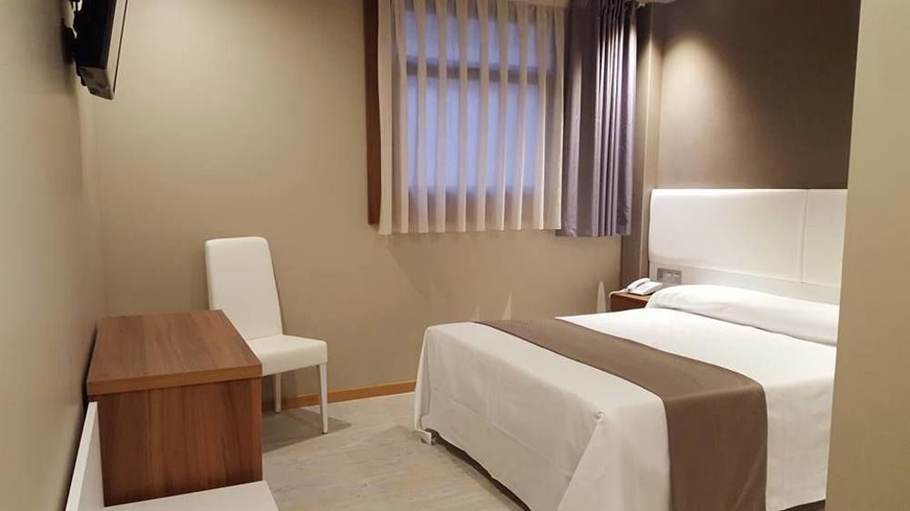 גיחון Hotel La Posada De Roces מראה חיצוני תמונה
