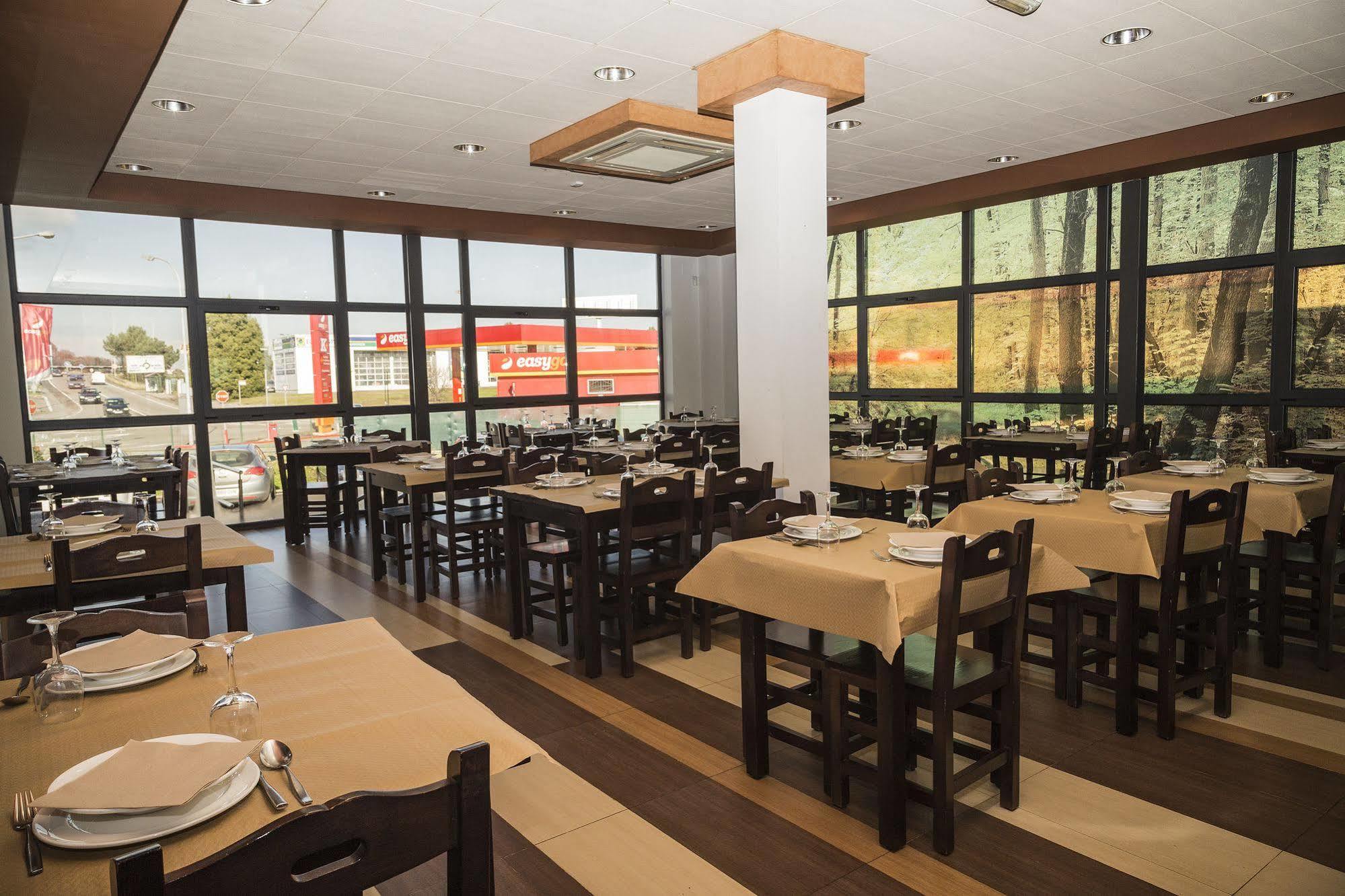 גיחון Hotel La Posada De Roces מראה חיצוני תמונה